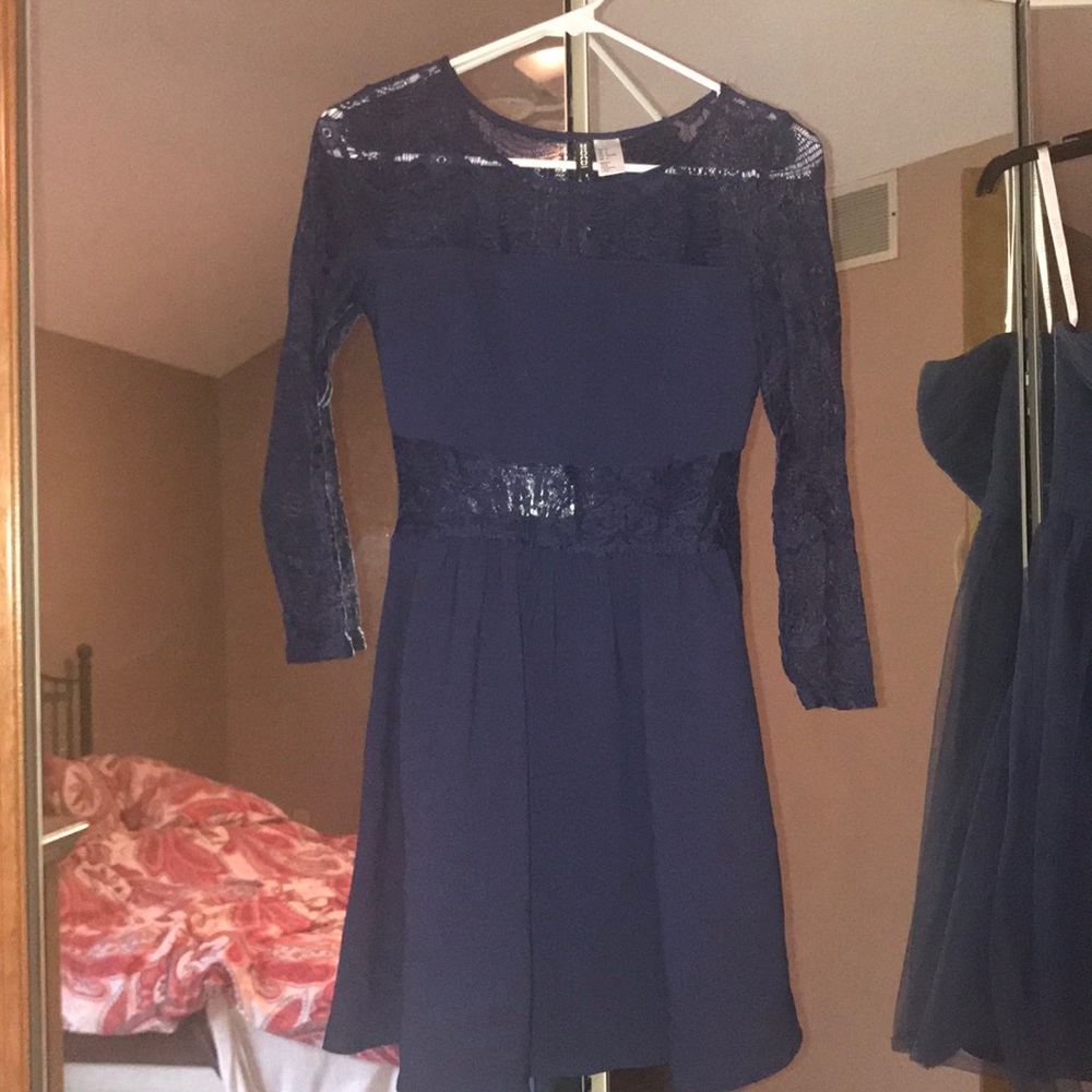 Navy Long sleeve lace short dress